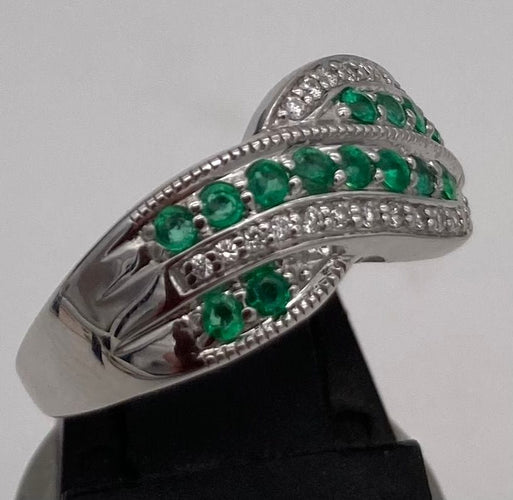 Bague 48 Bague Or Blanc, Emeraudes & Diamants 58 Facettes