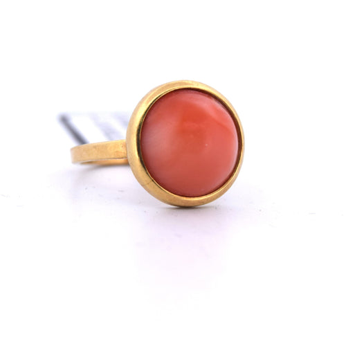 Bague 48 Bague corail en or jaune des années 1980 58 Facettes