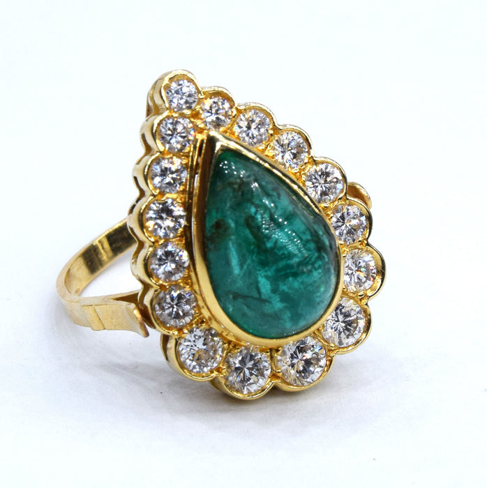 Ring aus Giallo-Gold mit Smeraldo