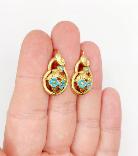 Boucles d'oreilles Dormeuses victorienne or 18k fleurs et émail bleu (circa 1890) 58 Facettes A06049