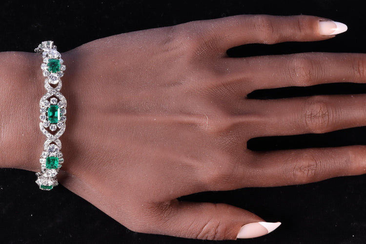 Bracelet Bracelet vintage luxueux : diamants 16 carats, émeraudes colombiennes 7 carats 58 Facettes 16196-0083