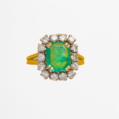 Bague 52 Bague en or,émeraude et diamants 58 Facettes