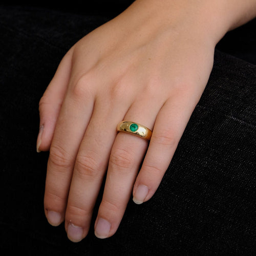 Bague 52 Bague jonc Or jaune & émeraude 58 Facettes