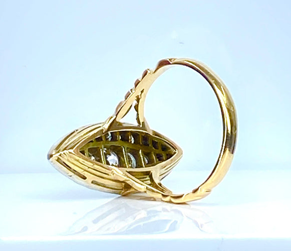 Bague 61 Importante bague marquise en or 18 carats et platine sertie de diamants 58 Facettes AB521