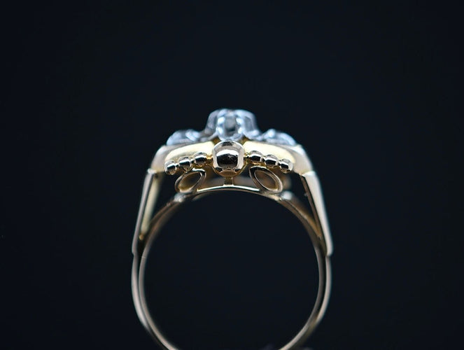 Bague Bague de style Art Déco en Or Jaune 18 Carats avec Trois Diamants de 0,7 Carat 58 Facettes