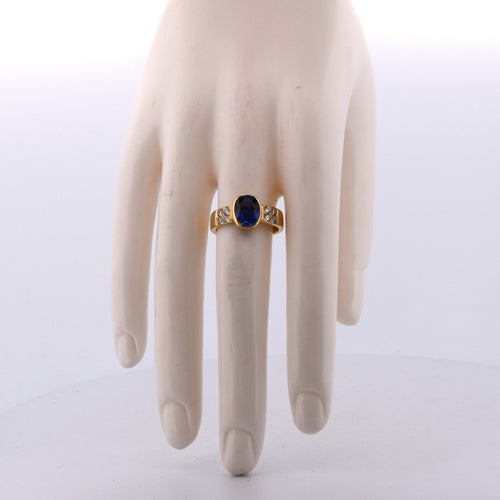 Bague 56 Bague vintage en or jaune avec saphir et diamants 58 Facettes
