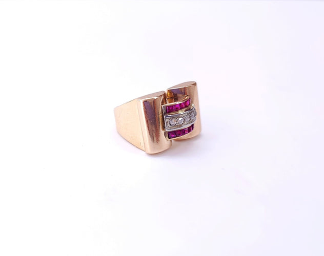 Bague 53 Bague tank en or rose, rubis et diamants 58 Facettes DV.47-tank