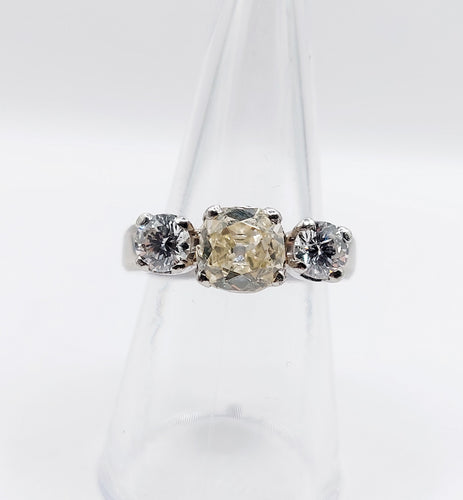 Inel tip jonc Art Deco din Platină și diamante (1,30 ct + 0,90 ct) 