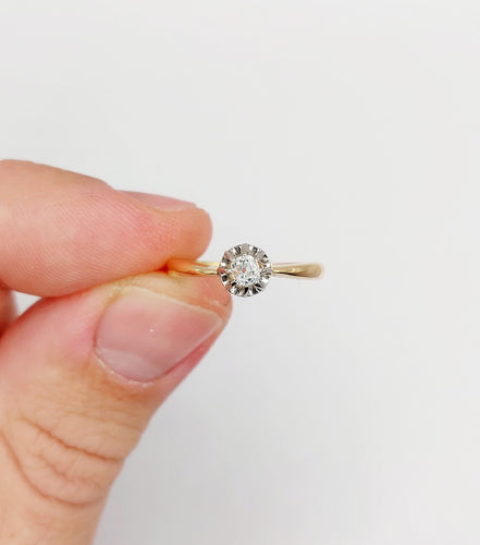 Bague 52 Bague solitaire antique or jaune, diamant taille ancienne 0.14 carat (circa 1900) 58 Facettes A05954