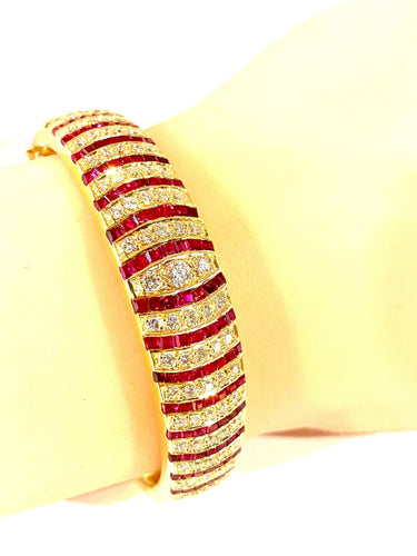 Bracelet Bracelet jonc en or jaune 18 carats, rubis et diamants 58 Facettes AB608