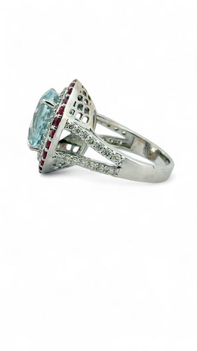 Bague 55 Bague en or blanc 18 carats , aigue-marine , diamants , rubis 58 Facettes