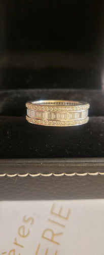 Bague 56 Alliance bague en or blanc sertie de diamants 58 Facettes