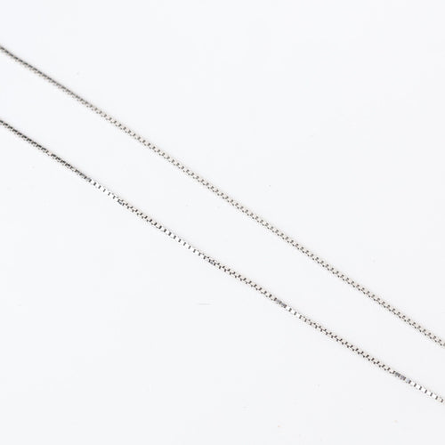 Collier Collier avec pendentif rosette en or blanc 18k et diamants 58 Facettes 159/24R