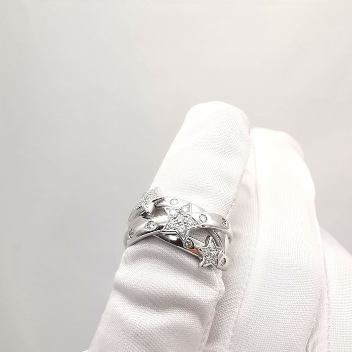 Anillo de oro blanco con diamantes