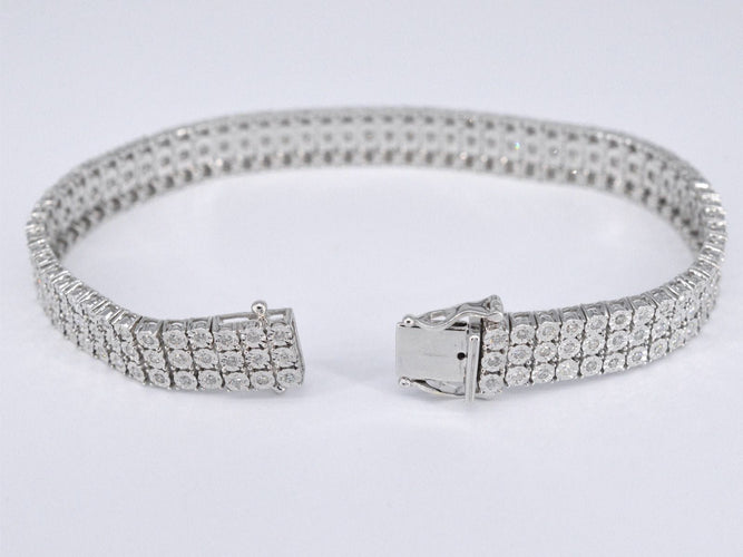 Bracelet Bracelet tennis en or blanc avec 3 rangées de diamants de 2,25 carats 58 Facettes 2173