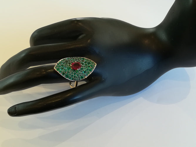 Bague 53 Bague Marquise Emeraudes, Rubis - Maison Guy Baruch Paris 58 Facettes