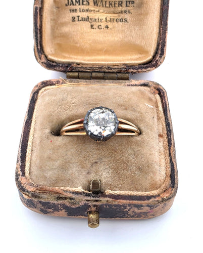 Bague 54 Bague Art Déco en or jaune et argent avec gros diamant 58 Facettes