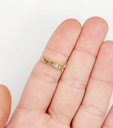 Demi Vielsesring vintage guld 14k og 0,95 karat radiant Fancy Yellow diamanter 