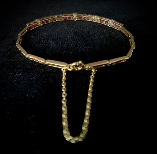 Bracelet bracelet en or jaune 18K orné de rubis et brillants 58 Facettes