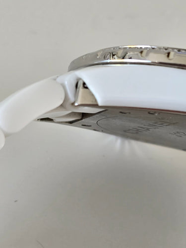 Montre Chanel - Montre J12 Céramique automatique phase de lune 58 Facettes