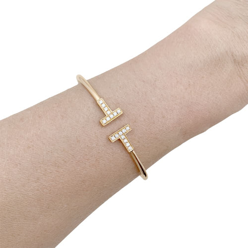 Bracelet Bracelet Tiffany & Co, "Wire Tiffany T", or rose et diamants. 58 Facettes 34924