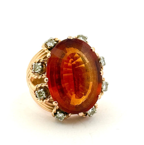 Bague 54 Bague ancienne en or 18 carats, citrine et diamants 58 Facettes