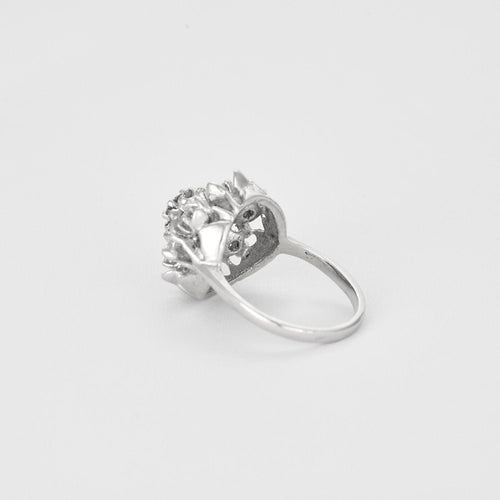 Bague Bague Fleur or blanc diamants 58 Facettes LP1057/13