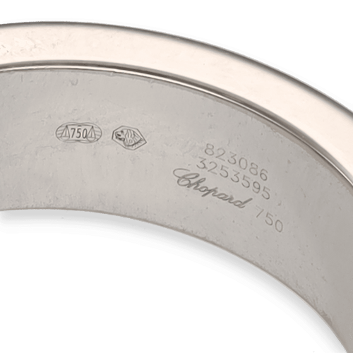 Bague 53 Bague Chopard Happy Diamond – Réf. 823086- Or Gris 18k – Diamant Mobile 0,05 ct – Taille 53 58 Facettes FB11097