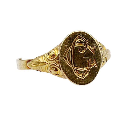 Bague chevalière Art Déco or jaune monogrammée CC (circa 1950) 58 Facettes A05980