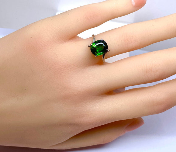 Bague 49 Bague en or blanc et tourmaline verte 58 Facettes AB614