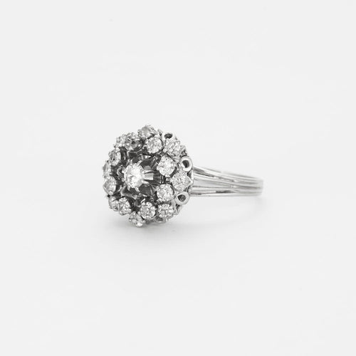 Bague 52 Bague or gris ornée de diamants 58 Facettes GU63