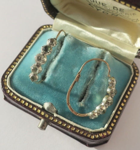 Boucles d'oreilles Boucles d’oreilles Poissardes 1798-1809 Pierres facettées or rose et argent 58 Facettes