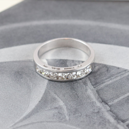 Bague Alliance en or blanc 18 carats sertie de diamants naturels taille brillant 58 Facettes 131455B