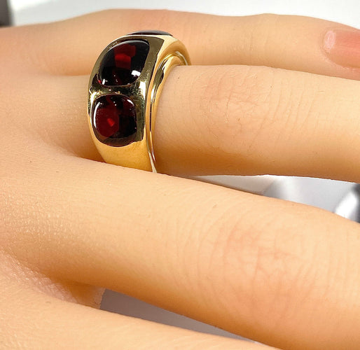 Bague 51.5 Bague en or jaune 18 carats ornée de 3 grenats 58 Facettes AB563