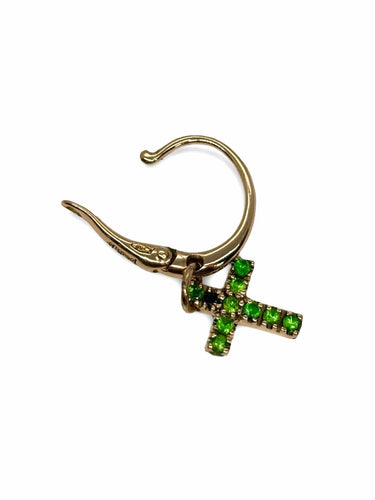 Cercel cruce Pomellato din aur roz și smaralde 0,18 ct 