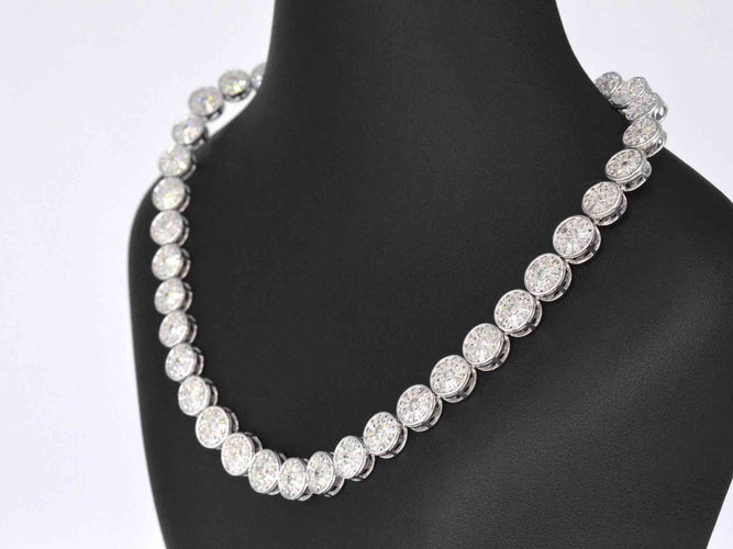 Collier Collier en or blanc serti de diamants de 15 carats 58 Facettes 2187