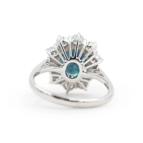 Bague Bague en or blanc ornée d'un saphir australien de 3 carats et de diamants 58 Facettes 18150