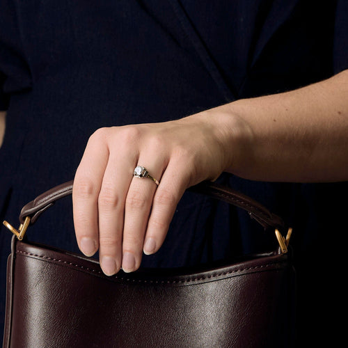 Bague 52 Bague solitaire en platine et diamant 0.80 carat. 58 Facettes MON1230X2