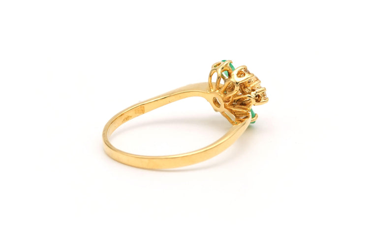 Bague 50 Bague contemporaine en or jaune jaune sertie d'émeraudes et de diamants 58 Facettes 22518