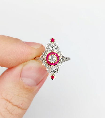 Bague 51 Bague - Bague marquise Art déco en platine et diamants, rubis synthétiques 58 Facettes A06548