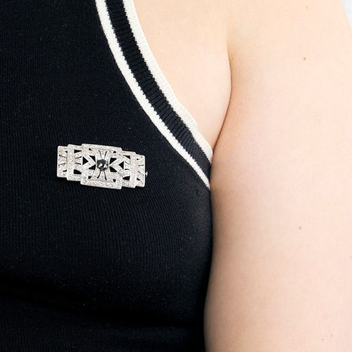 Broche Broche art déco en platine, diamants et saphir 58 Facettes CO1