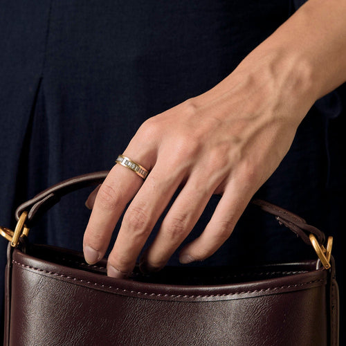 Bague 51 Bague jonc en or jaune et diamants de taille baguette 58 Facettes CRE0100X8