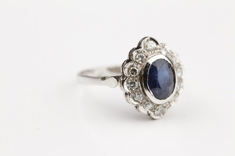 Bague 53 Bague Marguerite Or blanc Saphir Diamants 58 Facettes