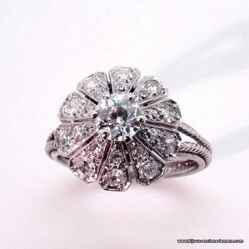 Bague 56 Bague marguerite diamants époque Art Déco 58 Facettes 4072