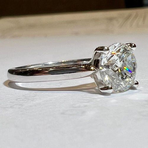 Bague 53 Bague solitaire or blanc, diamant 1.51 ct certificat HRD: G / VVS2 58 Facettes 7866 A