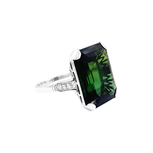 Bague 51 Bague or blanc et platine sertie d'une tourmaline et de diamants. 58 Facettes 34918