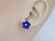 Boucles d'oreilles Boucles d'oreilles en or blanc ornées d'une fleur précieuse bleue et de gros diamants 58 Facettes 2263
