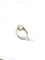 Bague 52 Bague en or blanc, perle et diamants 58 Facettes