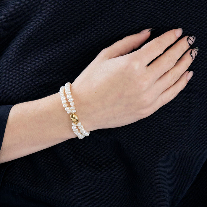 Yellow gold baroque pearl bracelet