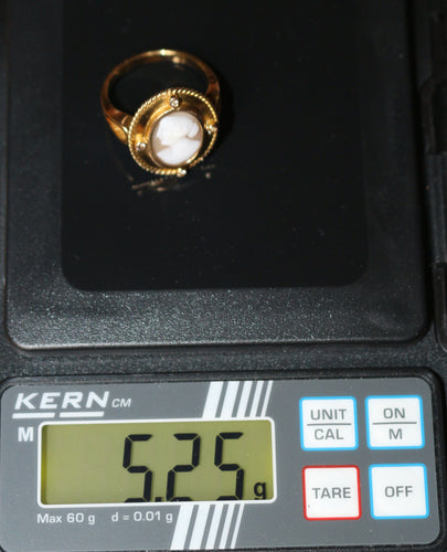 Bague 55 Bague ancienne camée coquille sur or jaune 58 Facettes 590